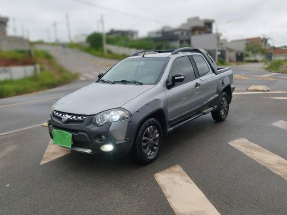 FIAT STRADA 1.8 MPI ADVENTURE CD 16V FLEX 2P MANUAL